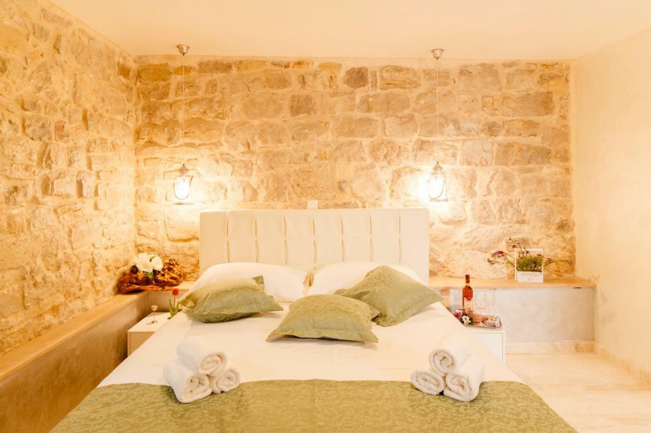 Stone House Luxury Rooms Split Exteriör bild