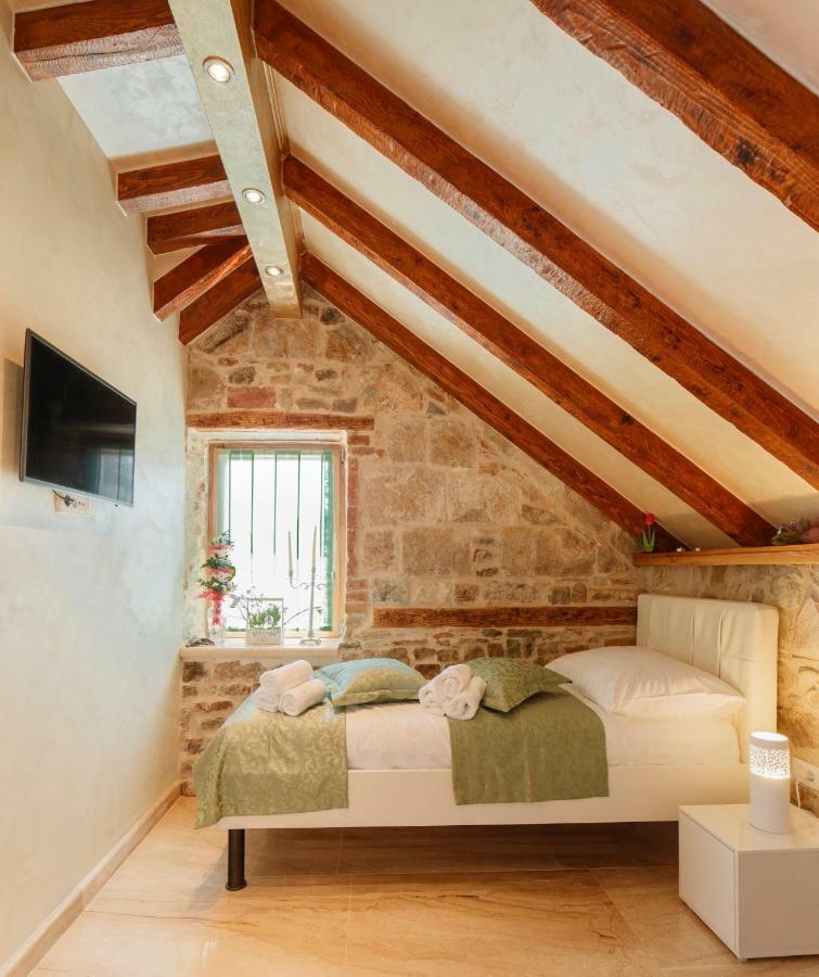 Stone House Luxury Rooms Split Exteriör bild