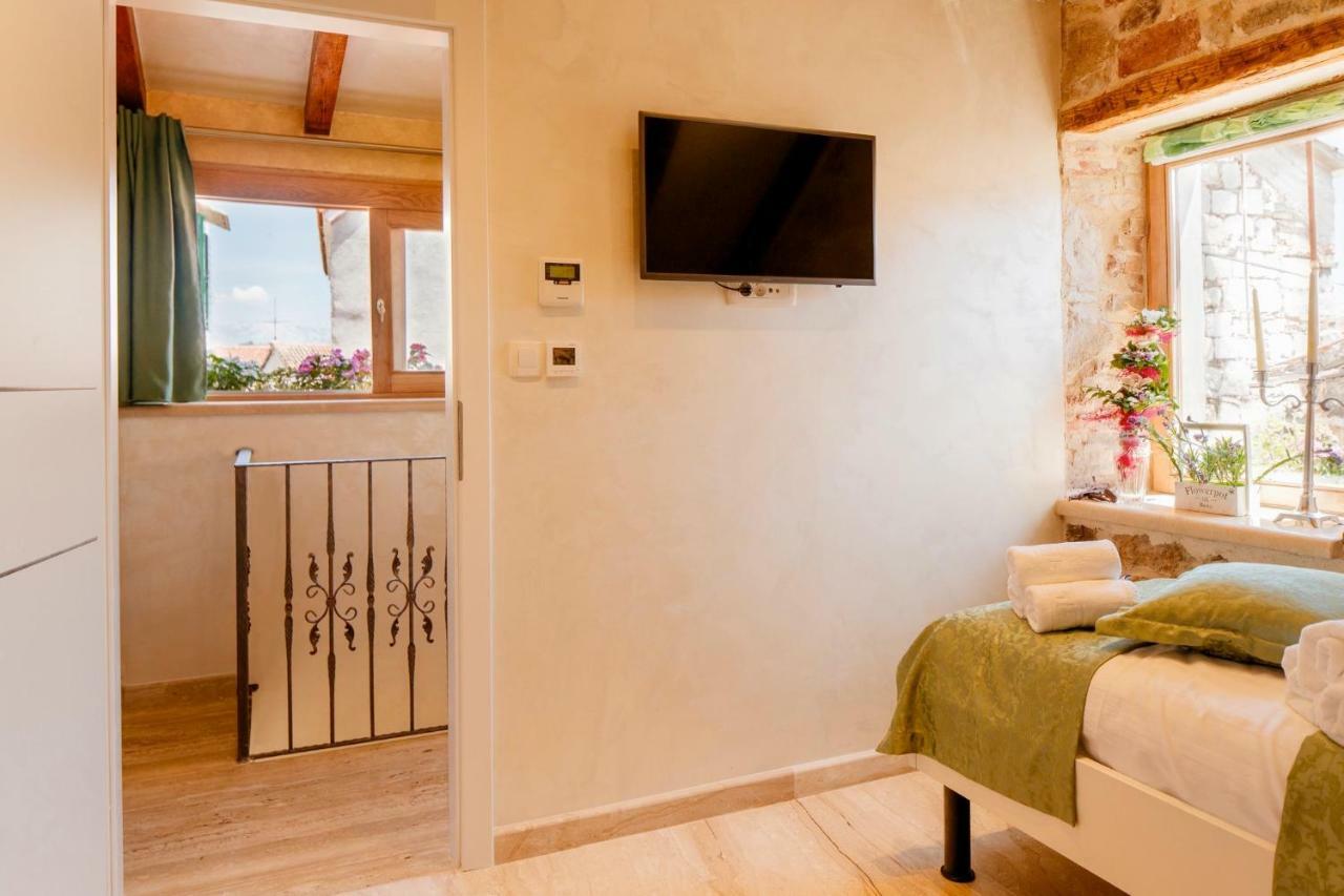 Stone House Luxury Rooms Split Exteriör bild