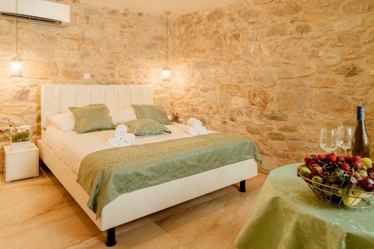 Stone House Luxury Rooms Split Exteriör bild