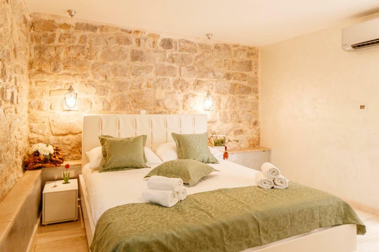 Stone House Luxury Rooms Split Exteriör bild